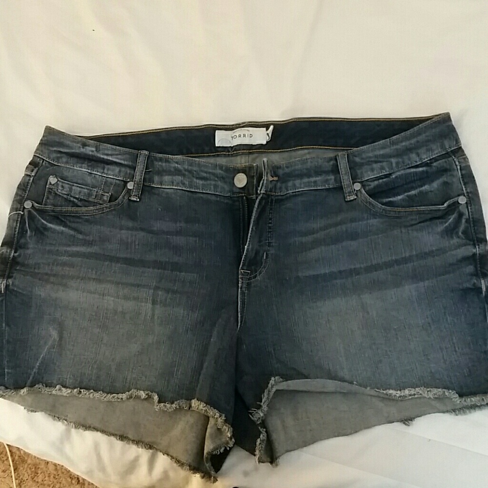 Torrid cut off shorts